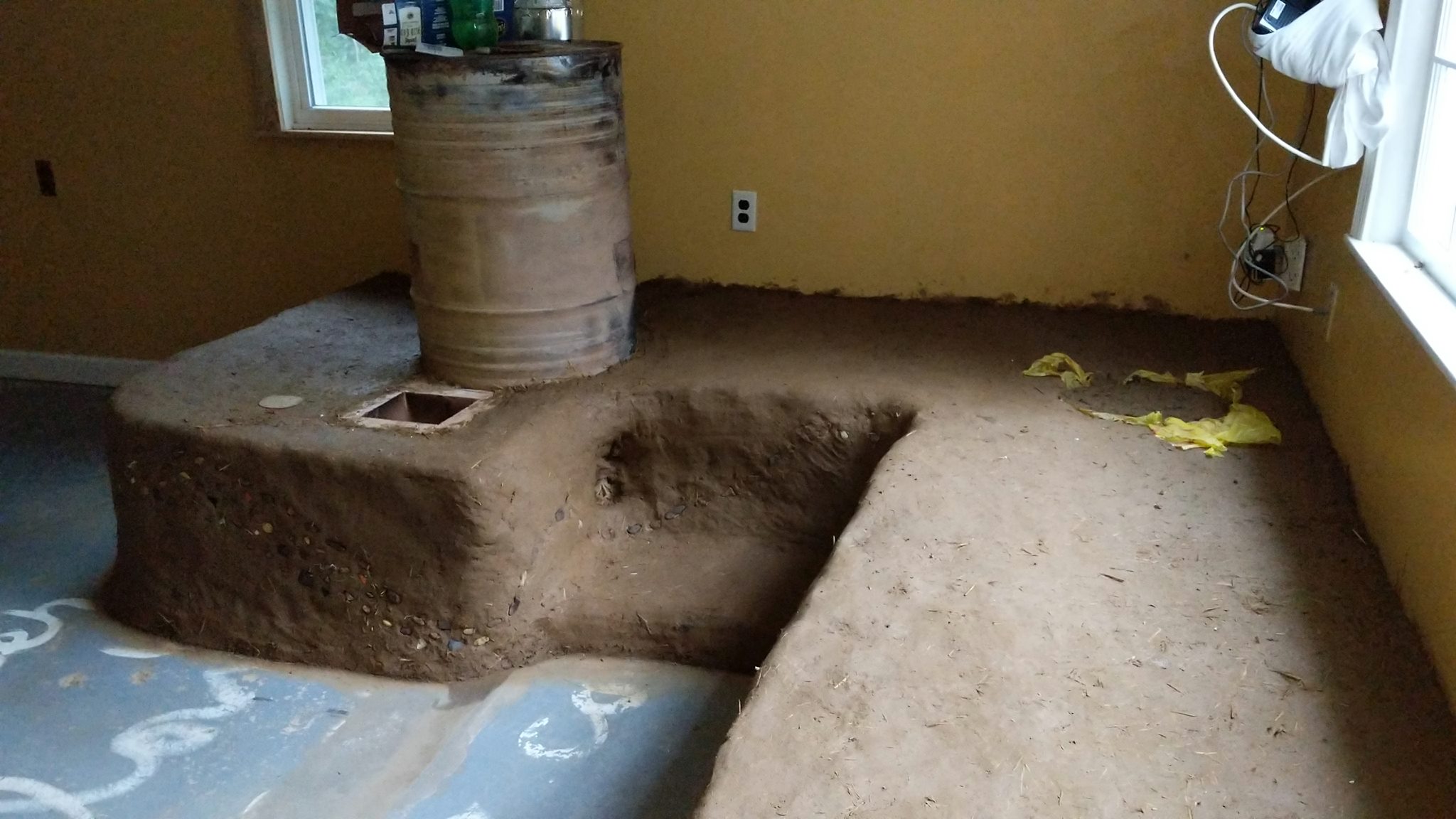 Finished Cobbing the bench