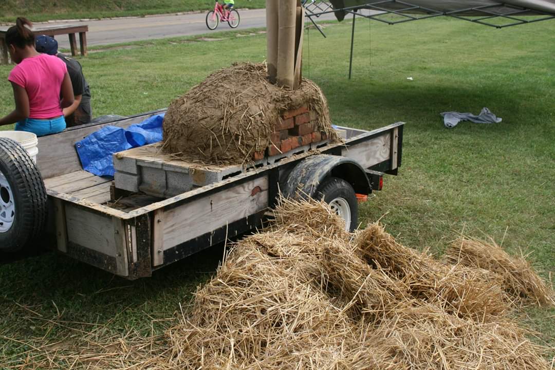 Building the earthen cob oven